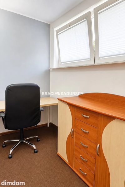 2 pok (oddzielne) 34m2  blisko centrum z garażem - 5