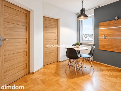 2 pok z duża kuchnią i balkonem ul. Szuwarowa - 5