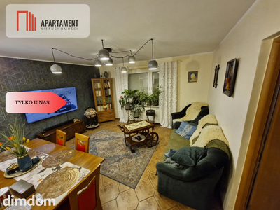 *Parter domu z ogrodem nieopodal Nakła