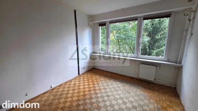 4-pokojowe mieszkanie 62.2m znajduje się na 2 piętrze w 4 piętrowym bloku z 1978 roku . - 2
