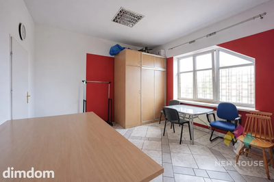 Os. Mazurskie, lokal 242,90 m2, I piętro, parking - 4