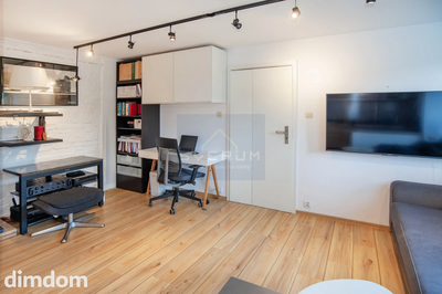 M-3 Centrum z balkonem. - 2