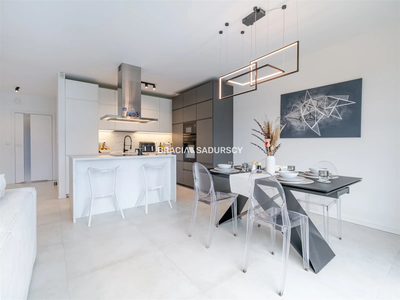 124 m² z ogrodem , 3 sypialnie, Garaż, W. Standard - 2